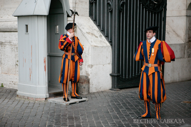 Head of Vatican diplomatic service to visit Russia