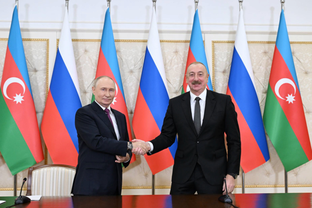 Vladimir Putin and Ilham Aliyev discuss Russia-Azerbaijan ties