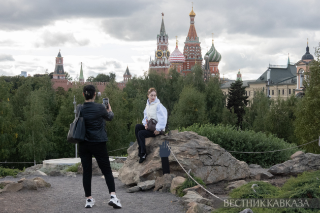 Tourists in Zaryadye
