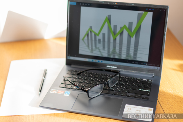 Brent oil prices soar to 115 dollars per barrel