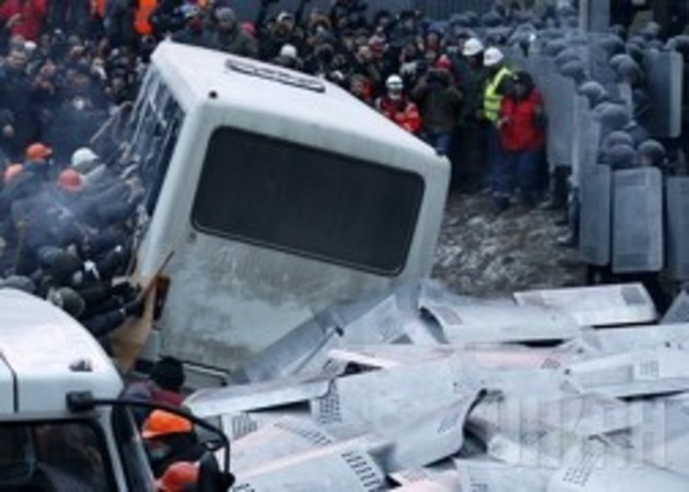 Ukraine protests escalate