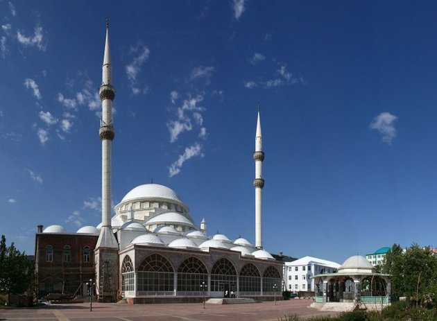 Uwe Halbach: “Armed underground in the North Caucasus threatens Europe as well”