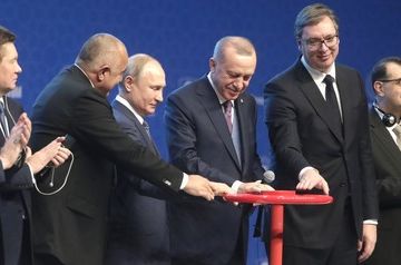 Putin and Erdogan open TurkStream gas pipeline
