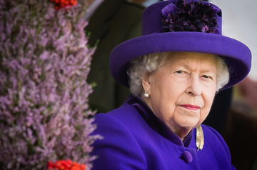 Queen upset as Prince Harry steps back as senior royal - media