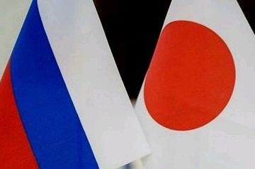 Japan to strive to sign peace treaty with Russia