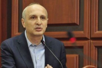 Vano Merabishvili leaves prison