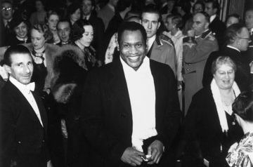 Paul Robeson: man and tomato