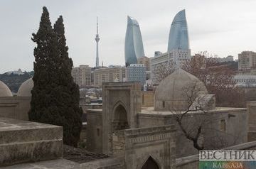Declaration of love to deserted Baku