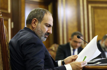 Pashinyan receives unfavorable signal from  European Parliament on Karabakh