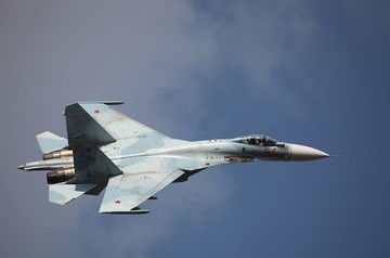 Russian Su-27 fighters scramble to intercept US B-52N bombers over Black Sea