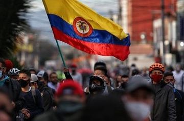 How international banks pushed Venezuela to the brink of bankruptcy