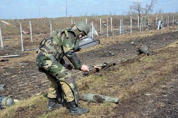 Russian sappers clear Lachin corridor from mines