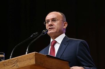 Armenian ex-defense minister Seyran Ohanyan put on international wanted list