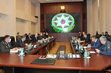 Russian and Azerbaijani Ministers of Emergency Situations discuss coordination in Karabakh (VIDEO)