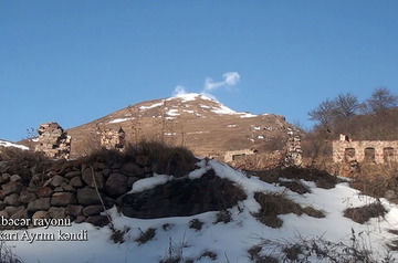Azerbaijan shows footage from liberated Kalbajar&#039;s Yukhari Ayrim village 