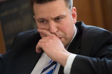 Estonian PM to step down amid corruption scandal