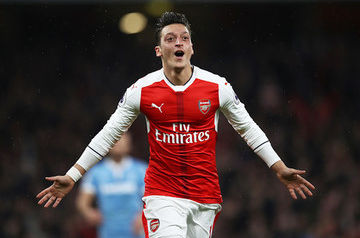 Mesut Ozil joins Fenerbahce from Arsenal
