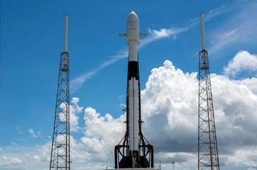 SpaceX delays Falcon 9 launch of Starlink satellites