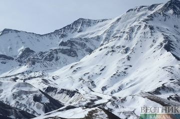 Avalanche cut off villages in Dagestan