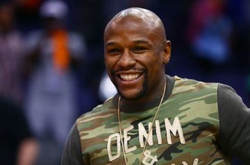 Floyd Mayweather-YouTuber boxing match moved to June 5