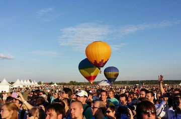 Light aircraft festival kicks off in airport near Moscow