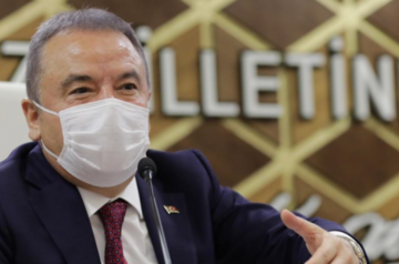 Antalya mayor hospitalized after coronavirus 