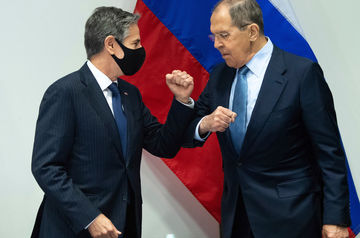Lavrov and Blinken discuss Iranian nuclear deal