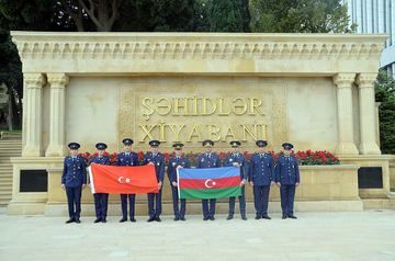 Memory of Patriotic War martyrs honored at Zafar peak