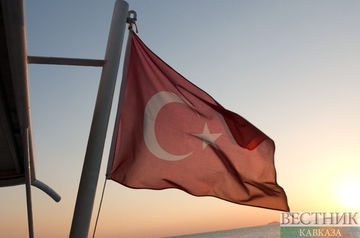 Turkey successfully test-fires domestic 76mm naval gun