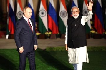 Russia, India Use National Currency in Arms Deals Replacing US Dollar