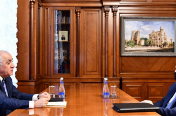 Azerbaijani PM meets with Russian ambassador in Baku
