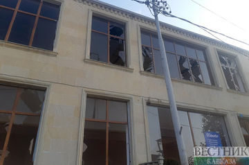 Strong blast hits Donetsk