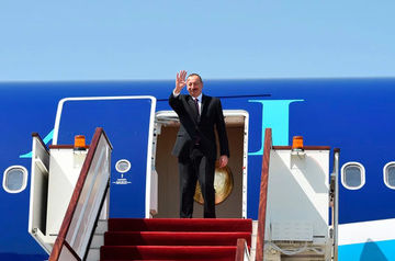 Ilham Aliyev arrives in Uzbekistan for state visit