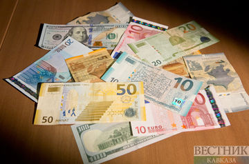 Euro reaches parity with dollar for the first time in 20 years 