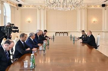 Ilham Aliyev and Benjamin Gantz review issues of military co-op