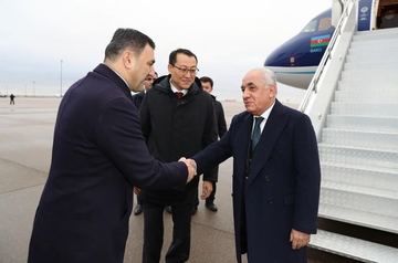 Azerbaijani PM arrives on working visit to Kazakhstan