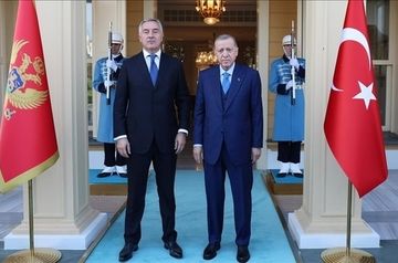 Turkish and Montenegrin presidents meet in Istanbul for talks