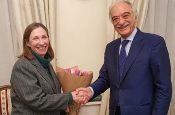 Polad Bulbul oglu holds talks with US Ambassador to Russia