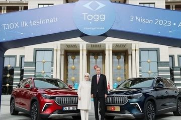 Türkiye&#039;s first indigenous electric car Togg takes to road