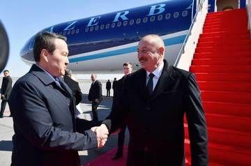 Ilham Aliyev arrives in Kazakhstan