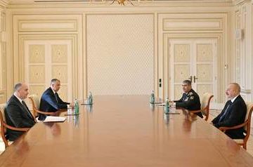 Ilham Aliyev receives Georgian Defense Minister