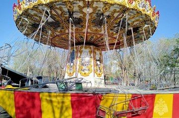 Two dozen people injured after falling from carousel in Orenburg