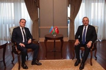 Azerbaijani and Turkish FMs discuss South Caucasus situation
