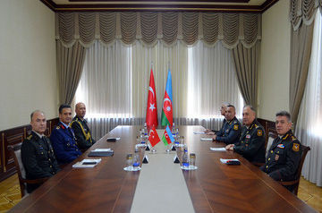 Chief of General Staff of Azerbaijan Army receives Turkish delegation