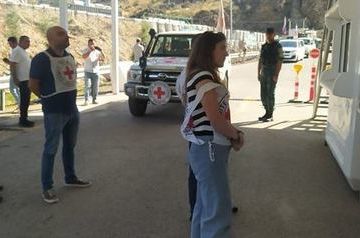 Karabakh Armenians freely cross Lachin border checkpoint to Armenia