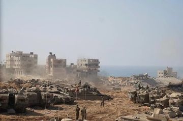 Gaza city encircled by Israeli troops