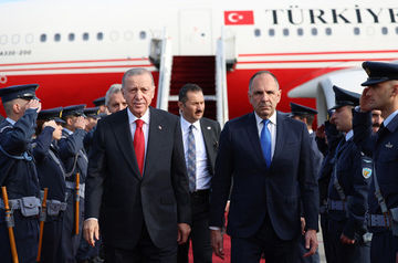 Erdogan arrives in Greece