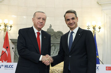 Türkiye and Greece sign declaration of friendship