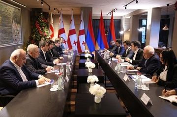 Speakers of Parliaments of Georgia and Armenia discuss economy and situation in region