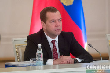 Dmitry Medvedev congratulates Ilham Aliyev